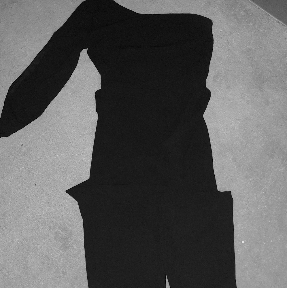Black Off the Shoulder Jumpsuit Size small